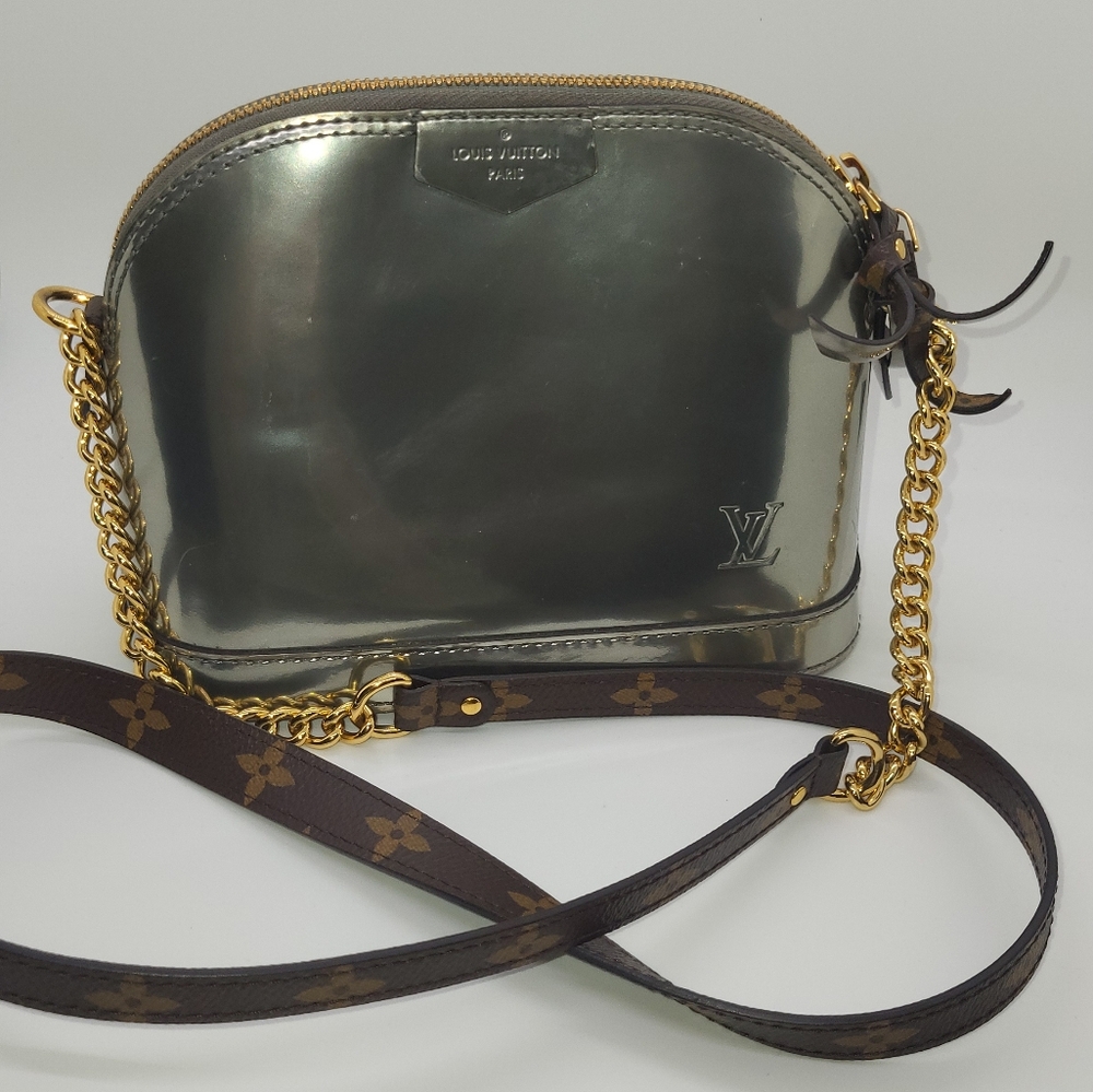LOUIS VUITTON LV Gris Metal Miroir Vernis Mini Alma
